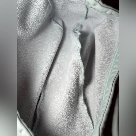 Nike Soft Gray Pullover Hoodie - Picture 6 of 13